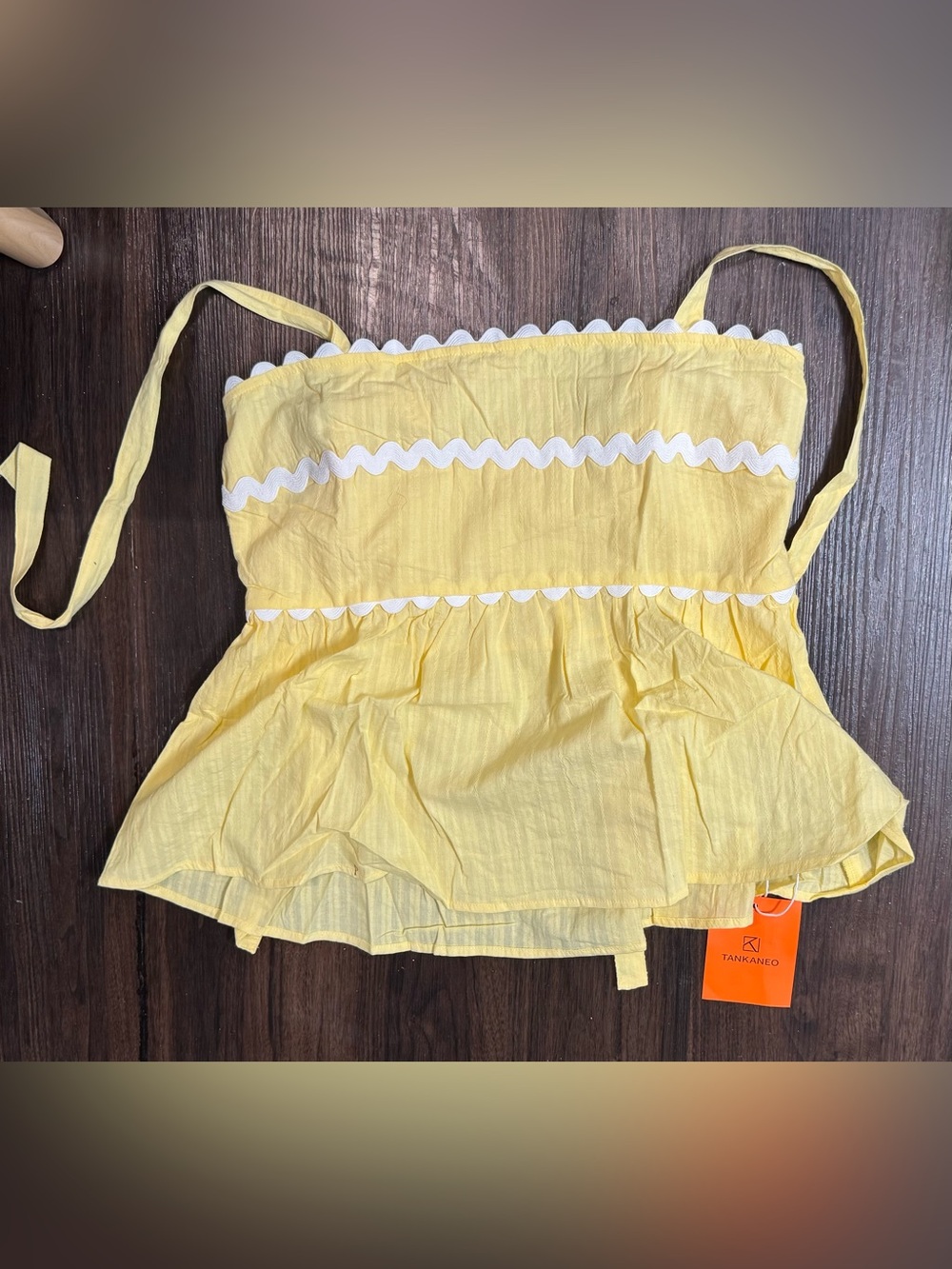 Tankaneo Yellow Ruffle-Trim Peplum Camisole